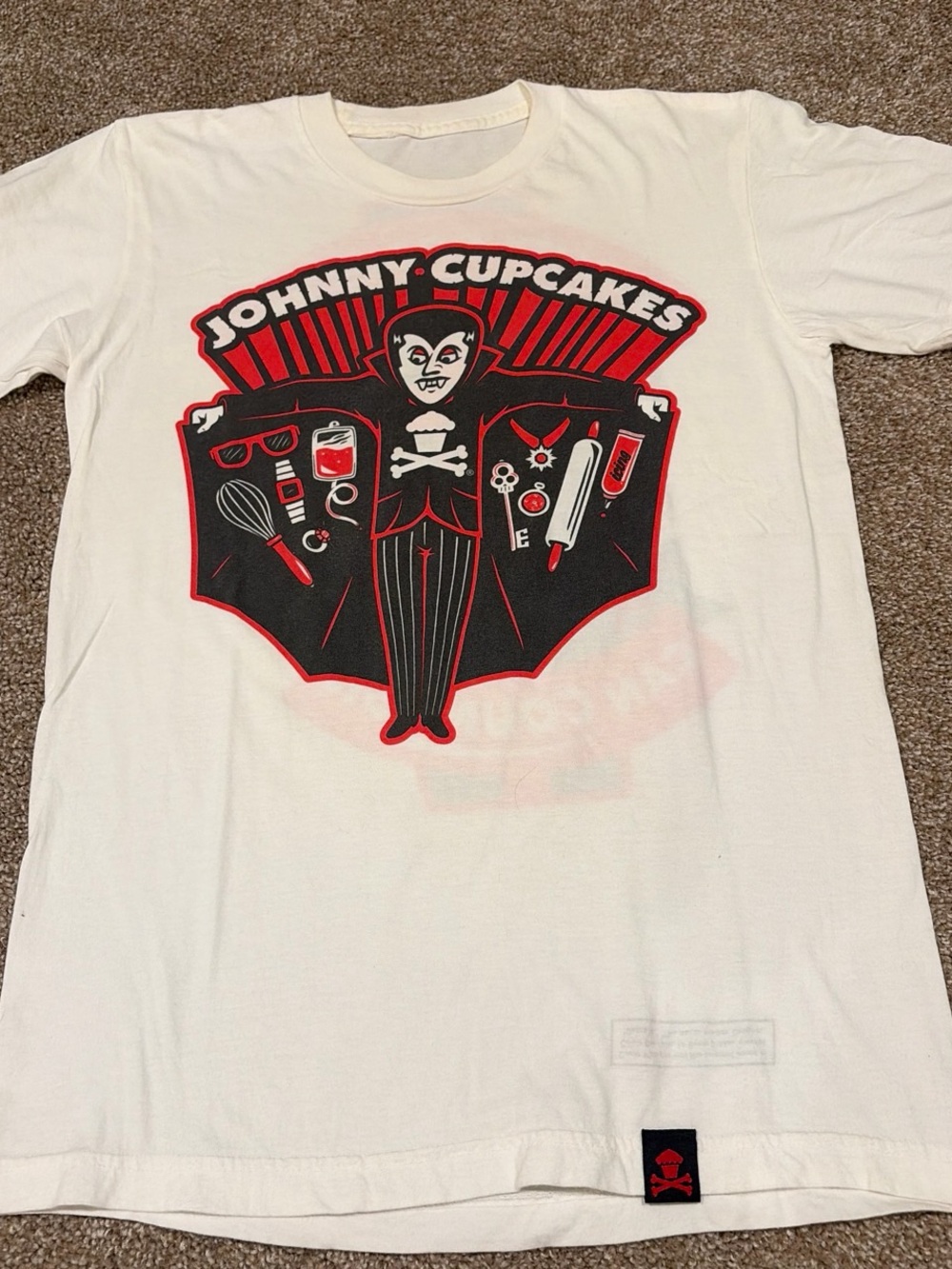 Johnny Cupcakes Rare Count Vampry small T-shirt